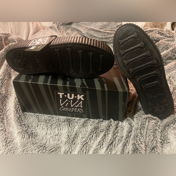 T.U.K VIVA Creepers, deep wine/burgundy velvet 8Mens 10Ladies - Picture 5 of 6